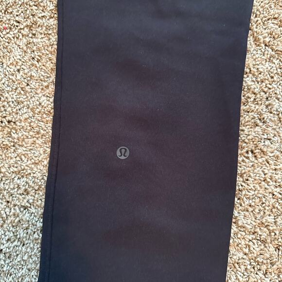 Lululemon athletica women’s black dress pant/trouser, size 6. Front pockets EUC - Picture 5 of 6